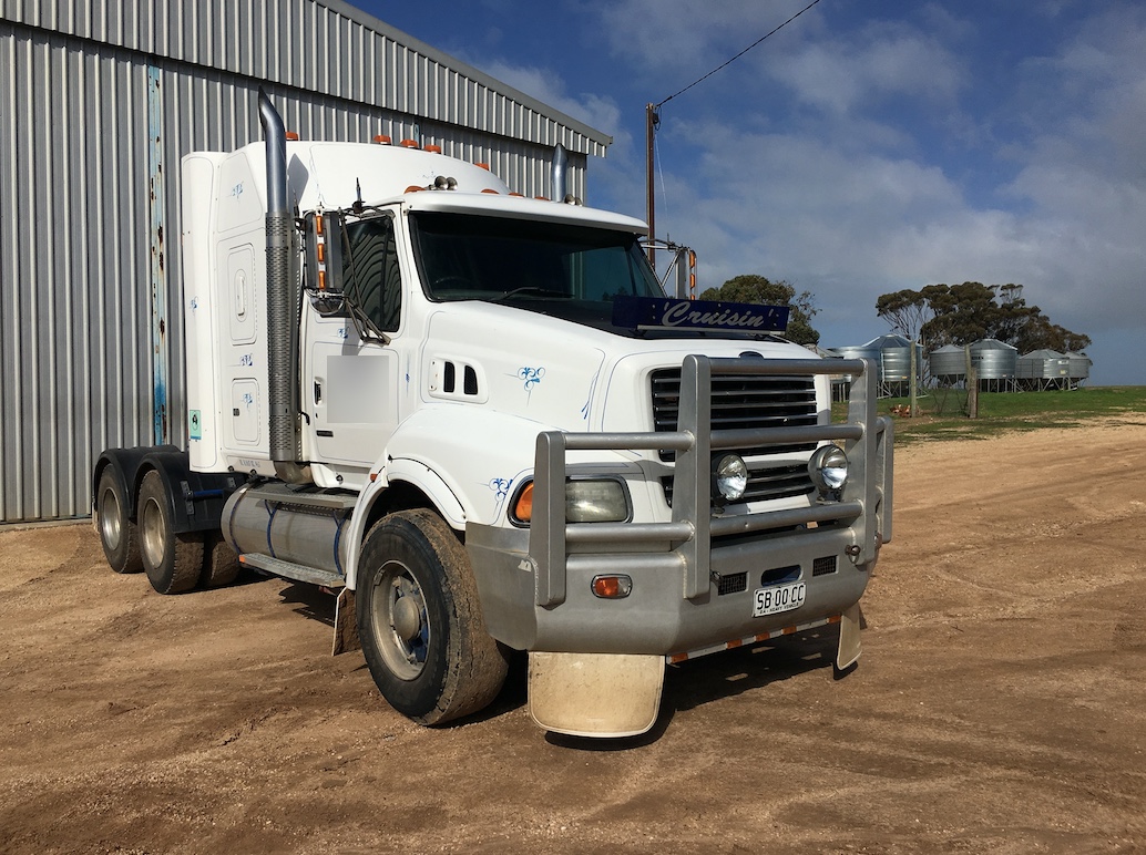 1999 Ford Sterling Prime Mover Trucks & Trailers Prime